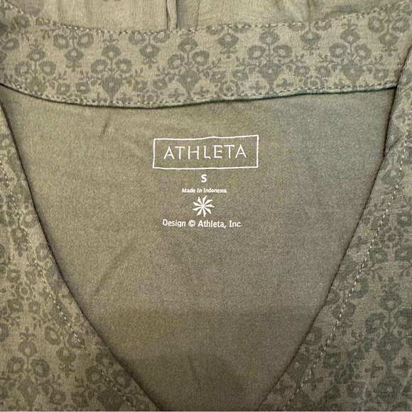 NWT Athleta faux-wrap dress in green floral print, size S - Picture 3 of 11